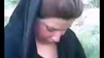 Muslim Girl In Hijab Indulges In Outdoor Sex