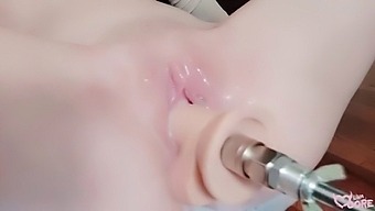 Lina Moore'S Intense Solo Session With A Creamy Finish