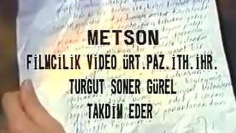Turkish Couple Kisses And Fondles Breasts In Steamy Video