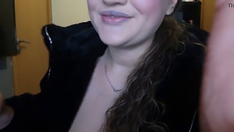 Stunning Caucasian Woman Performs An Incredible Oral Sex Act While Smoking And Deepthroating A Sizable Dildo.