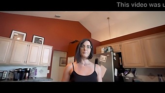 Getting My Seductive Older Aunt Pregnant In Part One Featuring Helena Price
